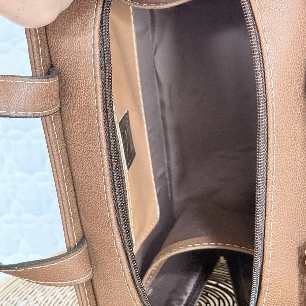 Via Latina Artisanal NWOT Leather Purse Gold‎ Hardware Structured Shoulder Bag